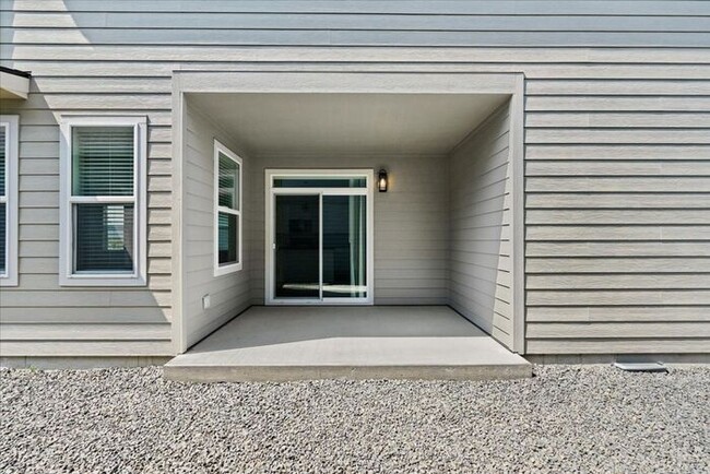 Building Photo - Brand New, Stylish 4-Bedroom Home with Vau...