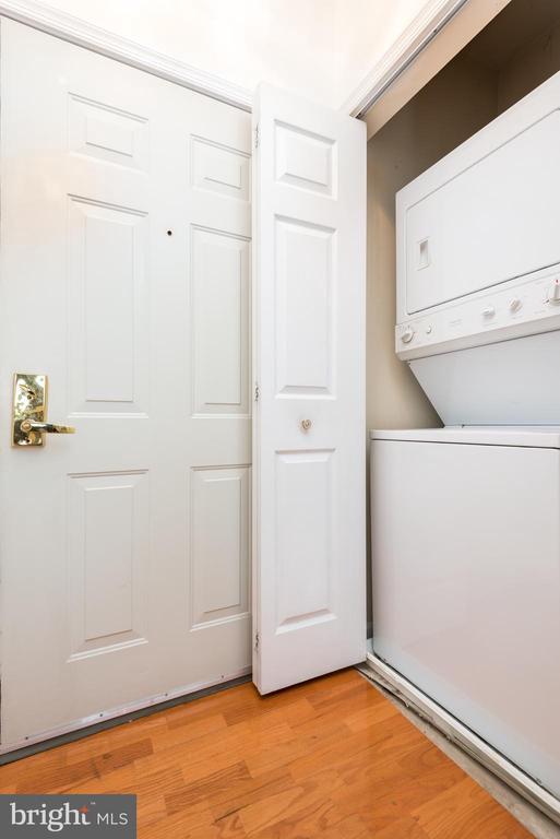 Building Photo - 4551 Strutfield Ln