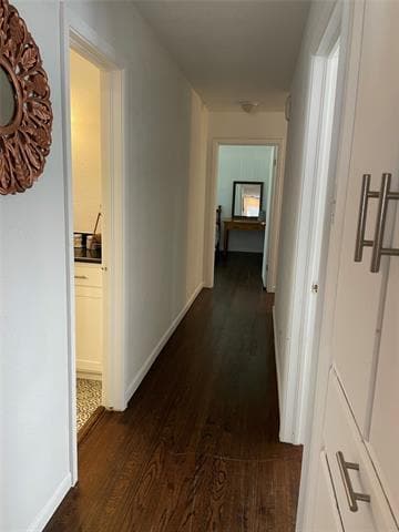 Building Photo - 3563 South Dr