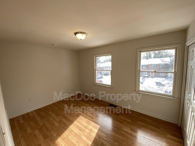 Building Photo - 212 Farrell Ln