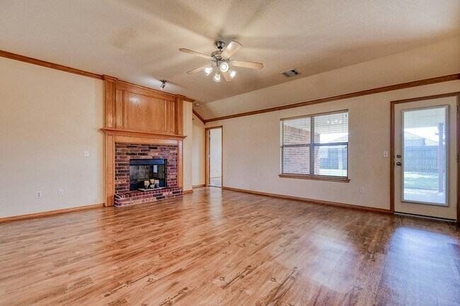 Building Photo - 1628 SW 31st Terrace