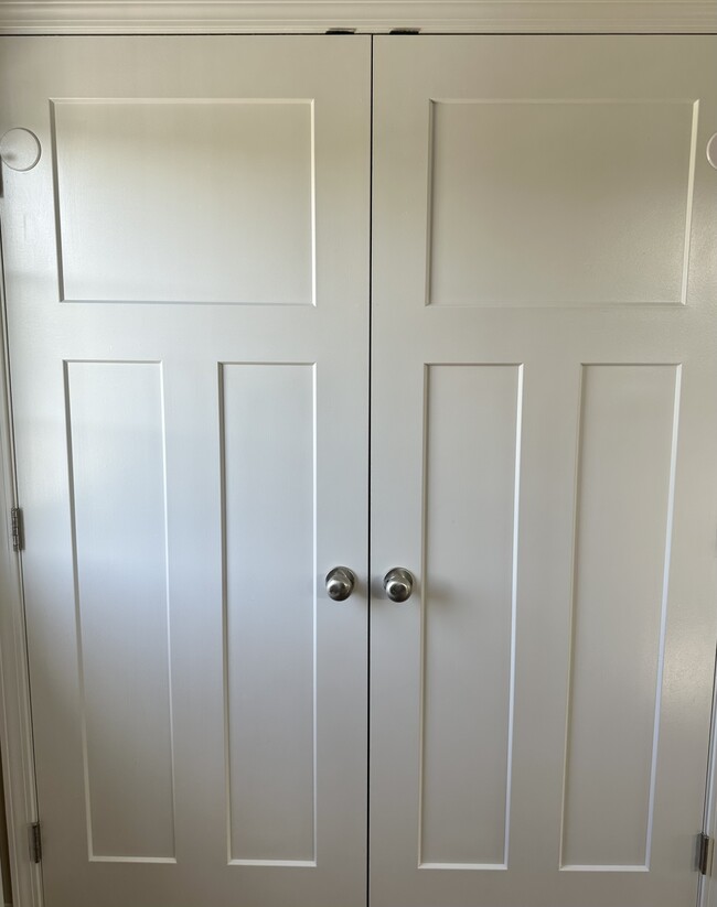 Building Photo - 2312 Belle Ave NE