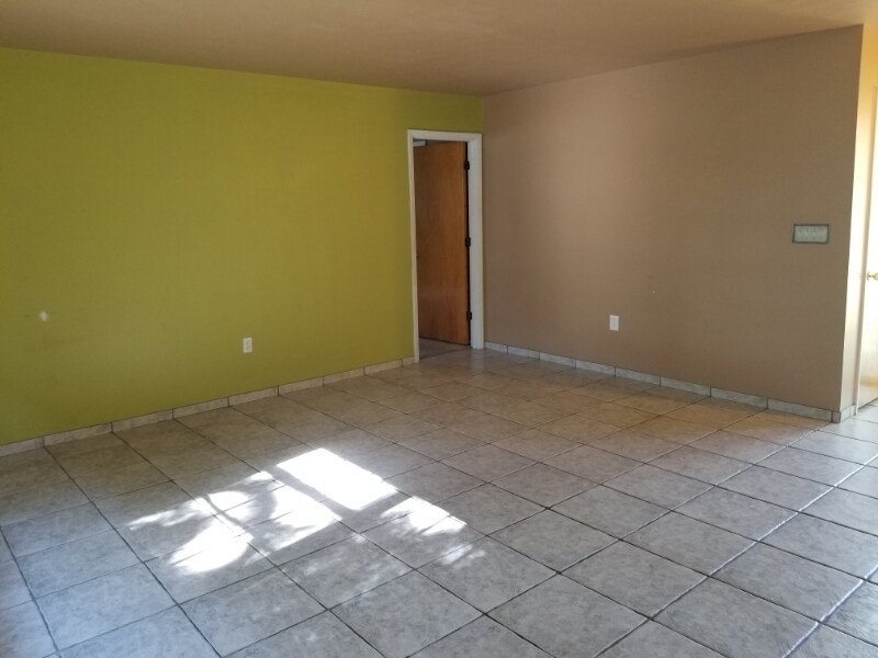 Building Photo - 1165 Fox Creek Dr