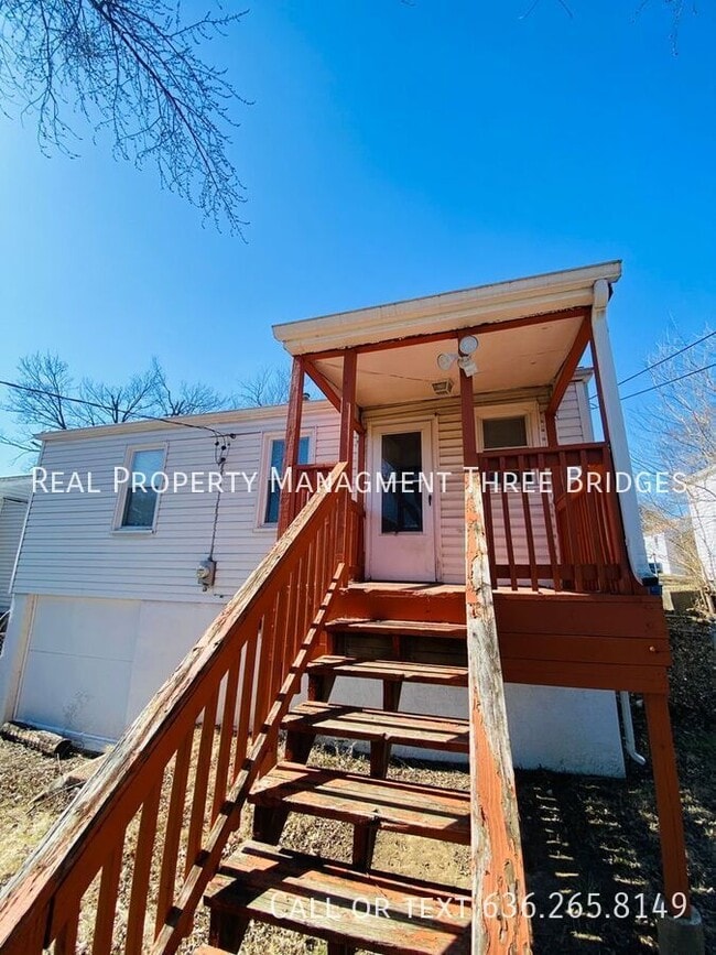 Building Photo - 5650 Leverette Ave