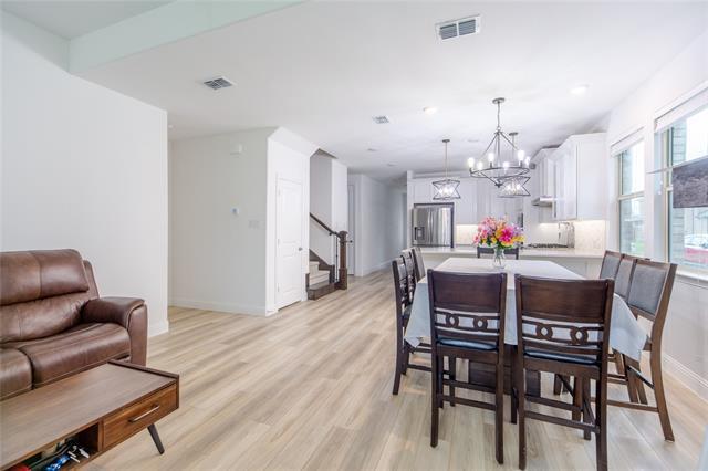 Building Photo - 2340 Willow Garden Dr