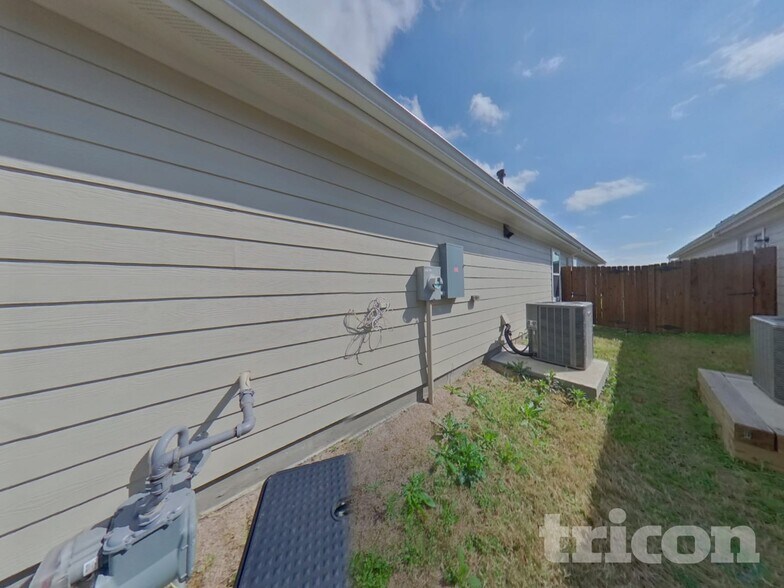 Building Photo - 3317 Turkey Trot Ln