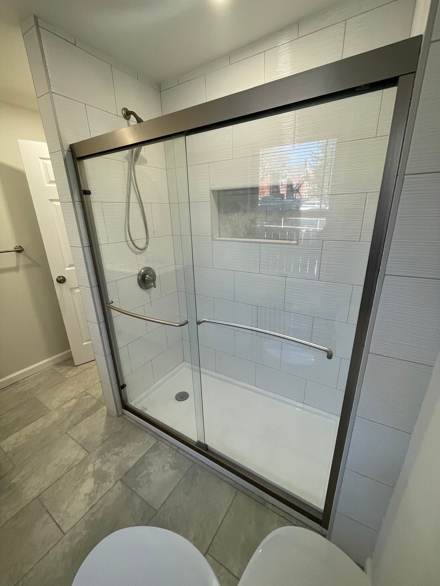 bathroom - 62 John St