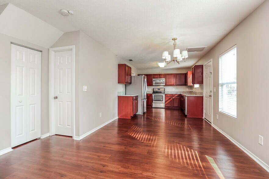 Building Photo - 5057 Smith Springs Pkwy