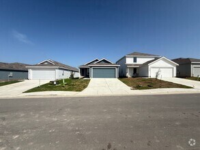 Building Photo - Brand New 4bd/2ba in Prime Location