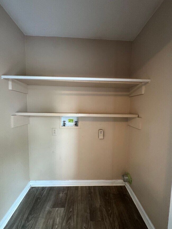 Building Photo - 292 Audrea Ln