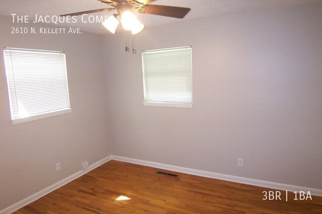 Building Photo - 2610 N Kellett Ave