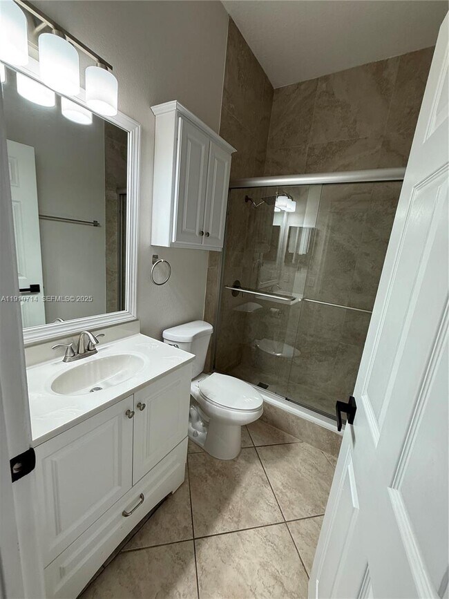 Building Photo - 1007 Nandina Dr