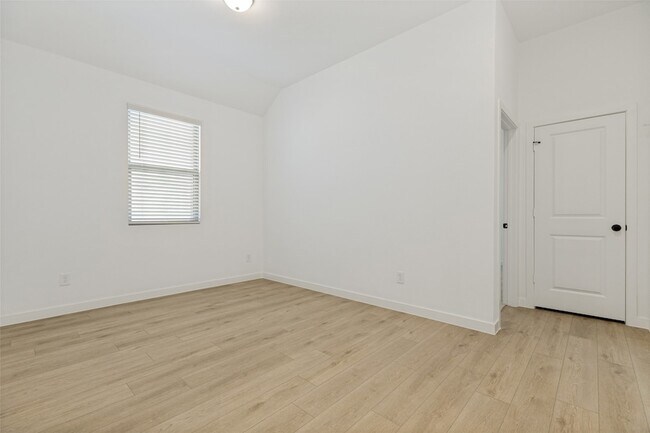 Building Photo - 4303 Crossvine Ln