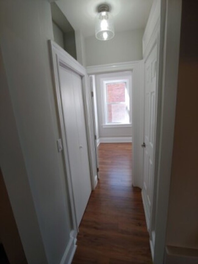 Building Photo - 2 Bedroom apartment - North End - 6/1