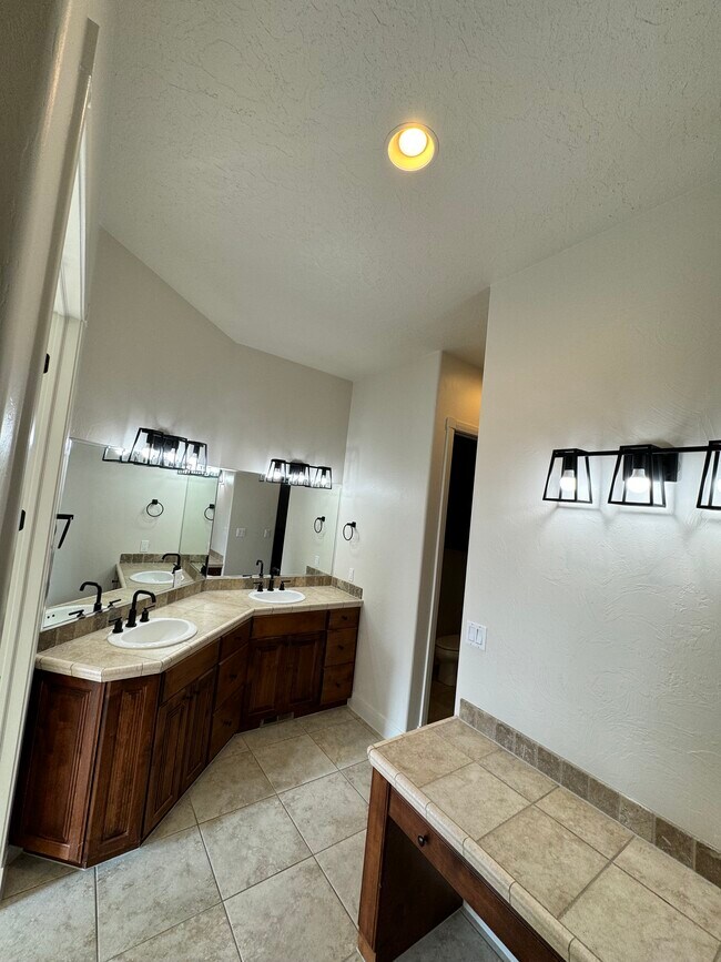 Primary bathroom - 134 S 1160 West Cir