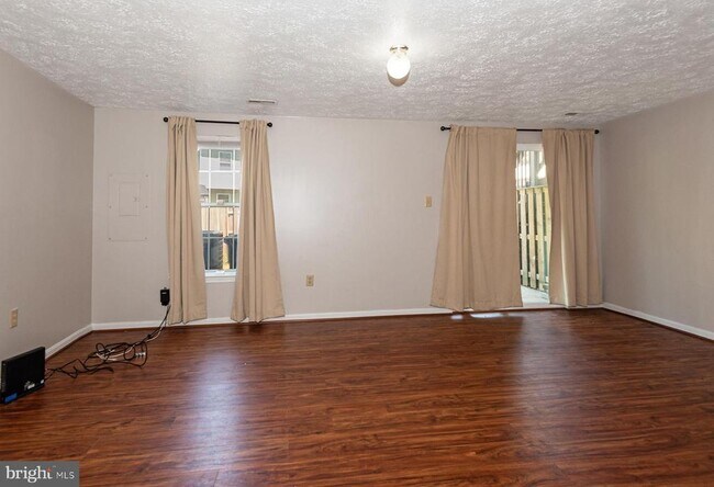 Building Photo - 2406 Rosecroft Ct
