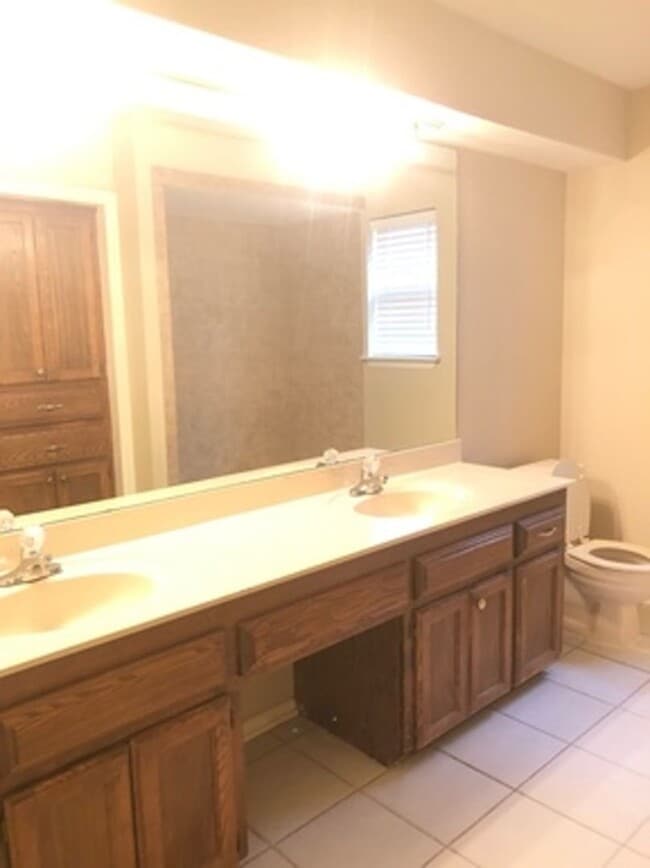 Building Photo - Spacious home for a Great Price! Edmond Sc...