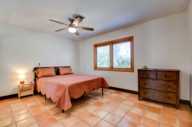 Building Photo - Paradise Palms – No neighbors behind you –...