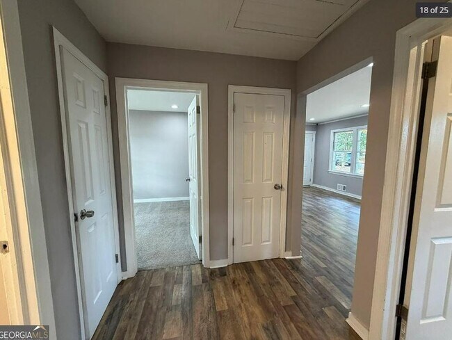 Building Photo - 109 Scarlett Dr