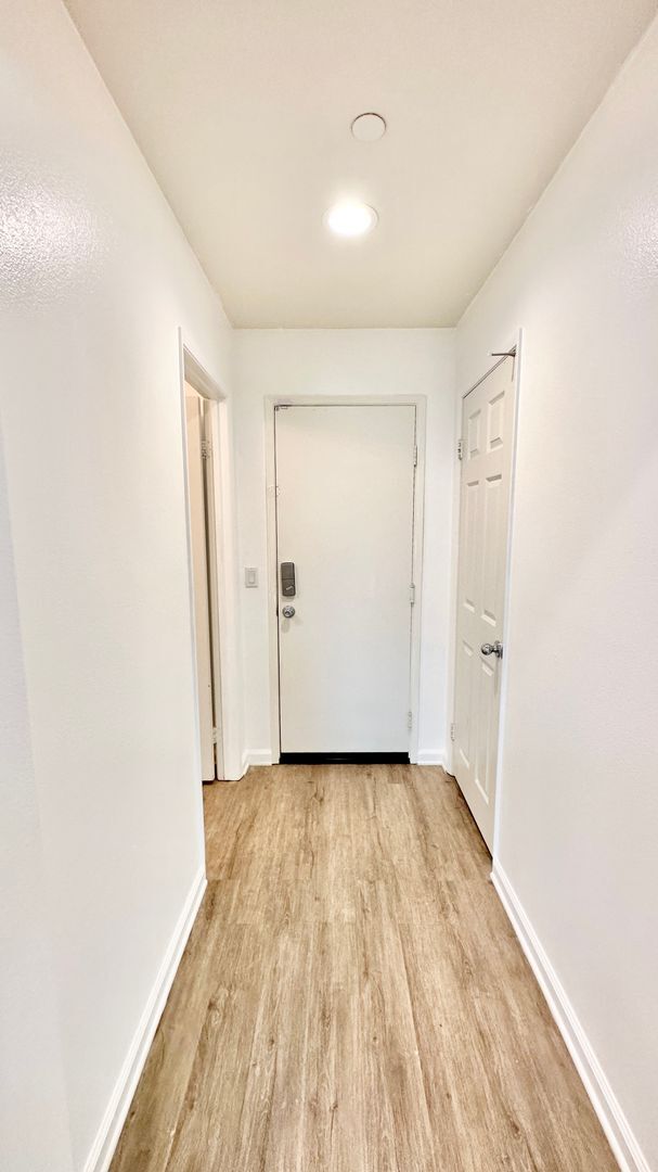 Building Photo - Beautiful Two-Story Home in the Newer Community of Horse Creek Ridge in Fallbrook!