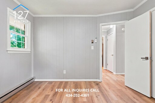 Building Photo - Charming 2 Bed/1 Bath Property in Quiet Neighborhood