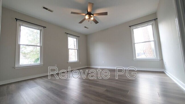 Building Photo - 12 Cottontree Ct