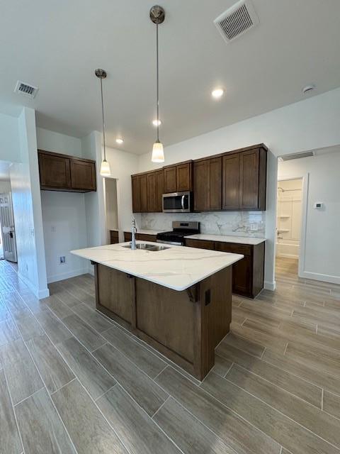 Building Photo - 358 Woodrock St