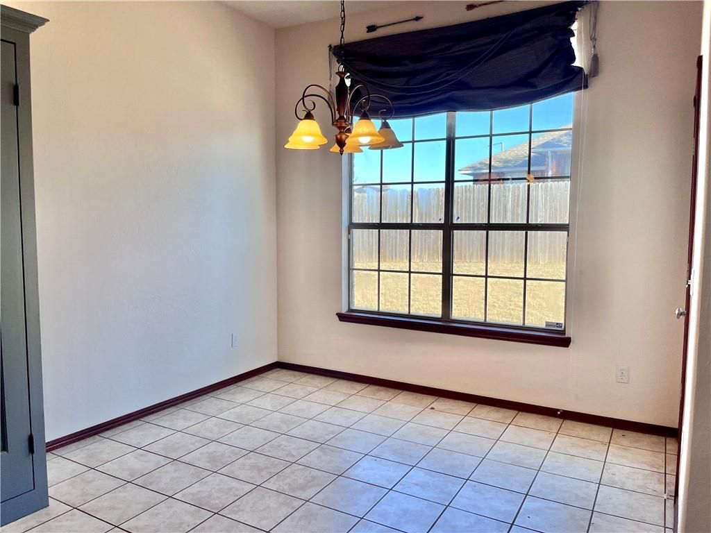 Building Photo - 628 Allison Ln