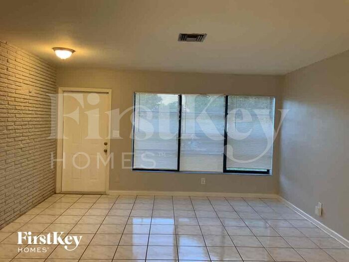 Building Photo - 679 W Melrose Cir