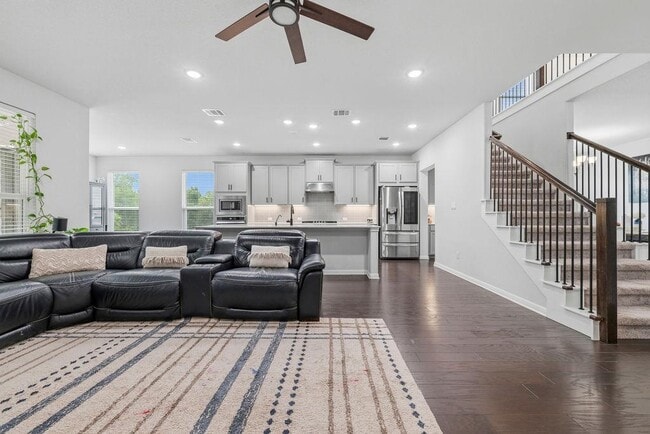 Building Photo - 17616 Chino Ln