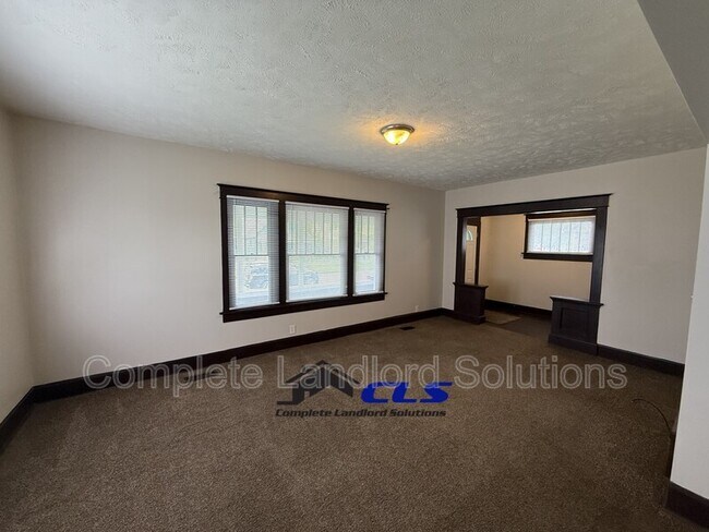 Building Photo - 1725 Garfield Ave