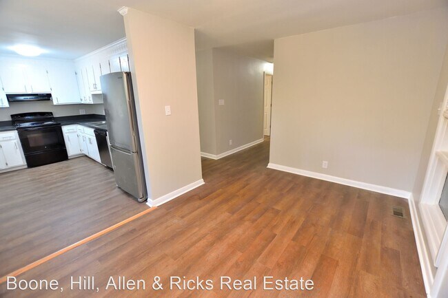 Building Photo - 3 br, 2 bath House - 733 Westwood Drive