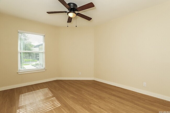 Building Photo - 362 Cypressway Dr