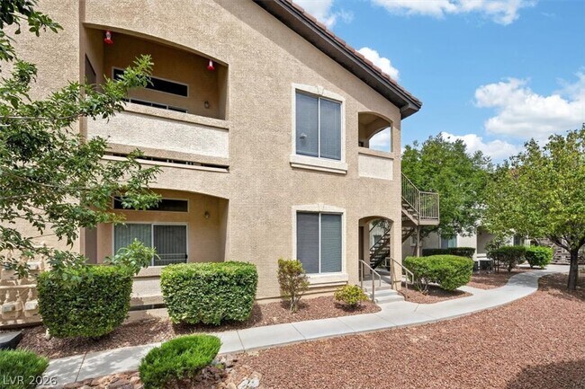 Building Photo - 3320 Cactus Shadow St