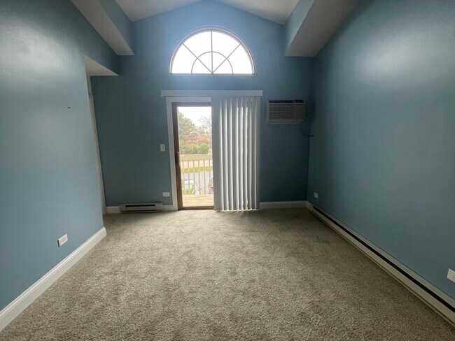 Building Photo - 1371 Cunat Ct