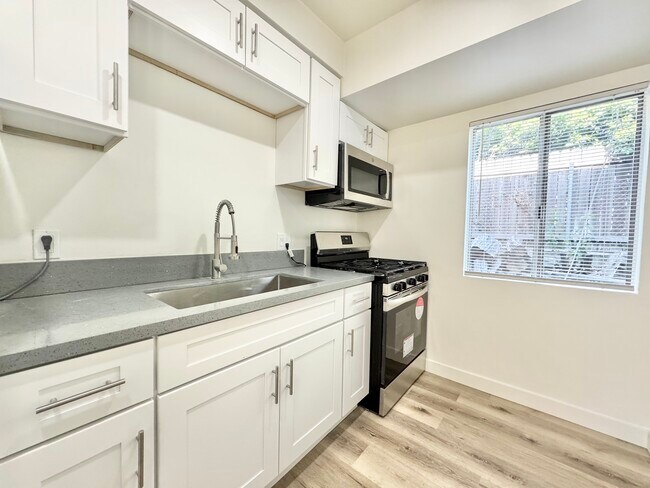 Building Photo - 477 E Foothill-109