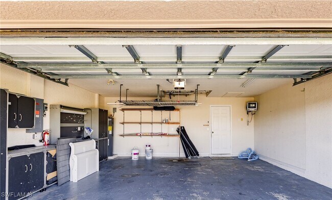 Building Photo - 1156 SW 44th Terrace
