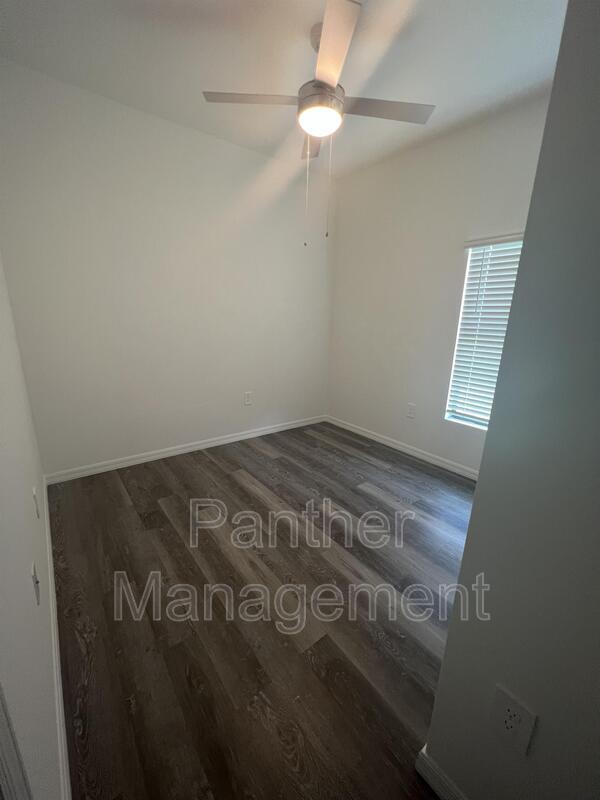 Building Photo - 4028 SW 7th Pl