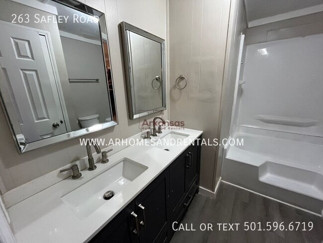 Building Photo - 263 Safley Rd