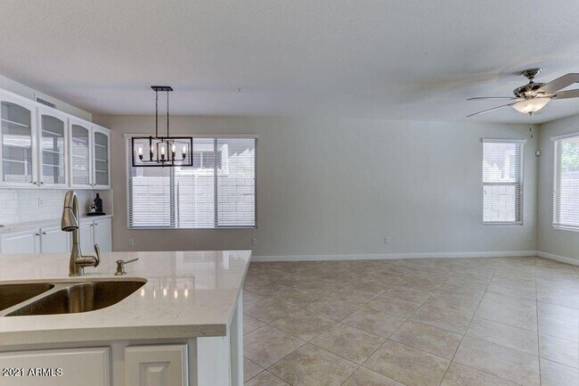 Building Photo - 24553 N 75th Way