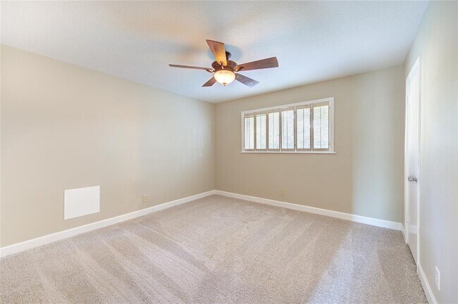 Building Photo - 11024 Riverview Dr