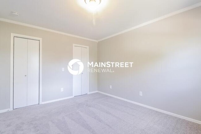 Building Photo - 1113 N Patterson Dr