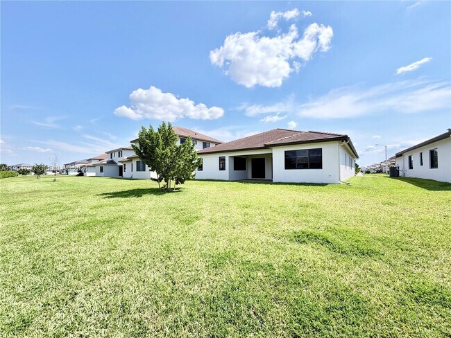 Building Photo - 5028 Gambero Wy