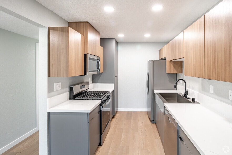 2BR, 1BA - 1012SF - Kitchen - Pacific Palms Apartments