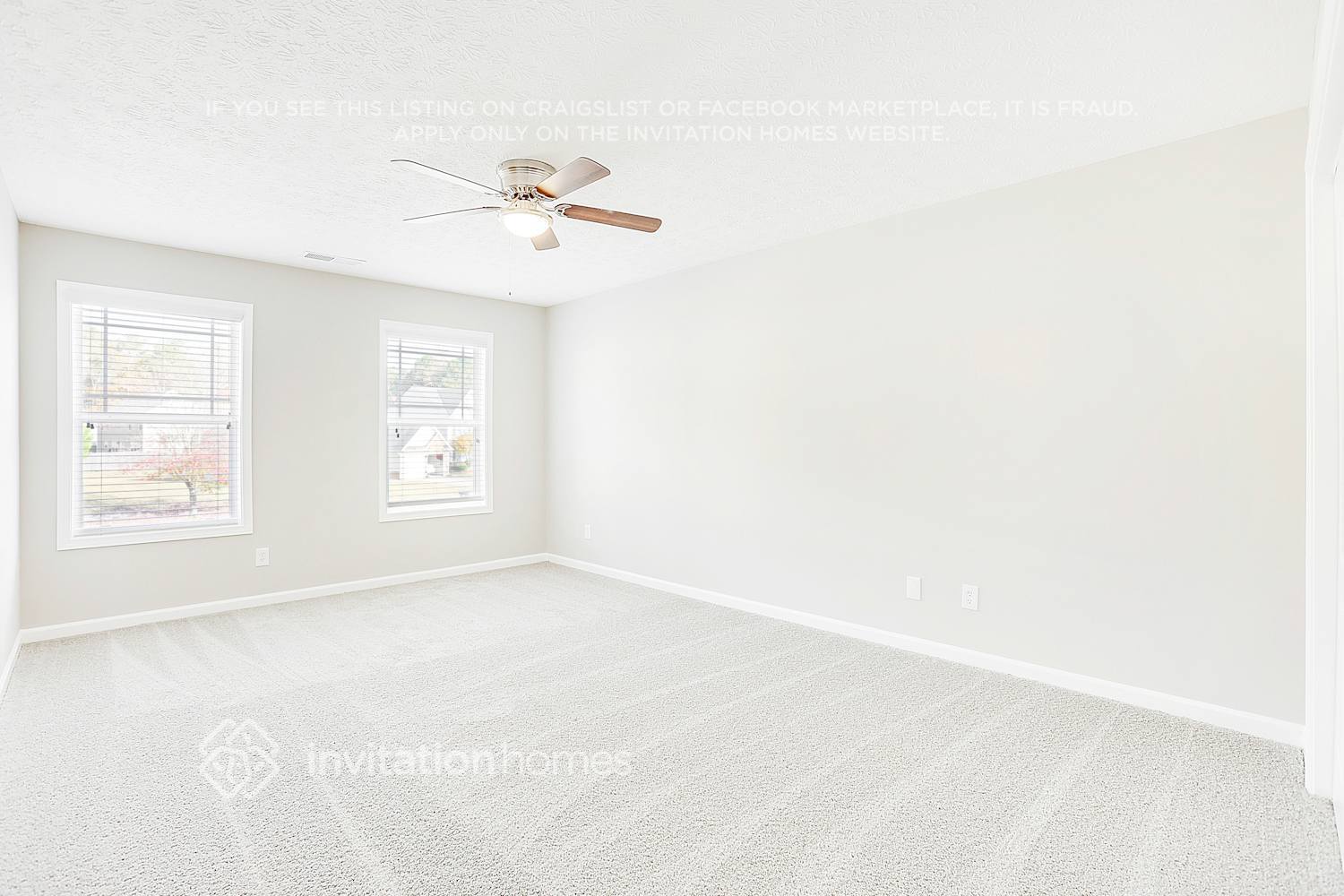 Building Photo - 702 Sycamore Dr