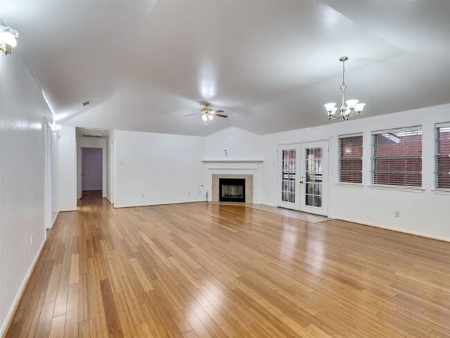 Building Photo - 7211 Canda Ln