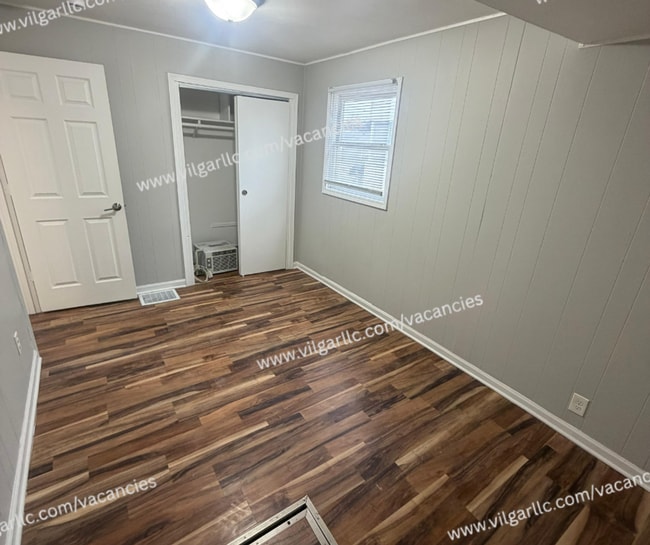 Building Photo - 2-Bedroom • 1-Bathroom Home