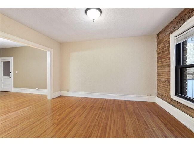Building Photo - 1204 Harmon Pl