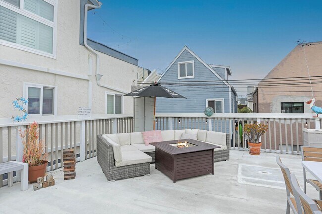 Building Photo - 824 Rockaway Ct