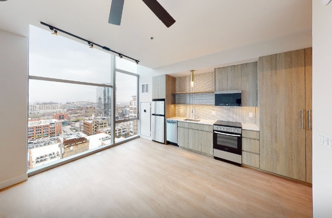 Building Photo - 200 W Institute Pl